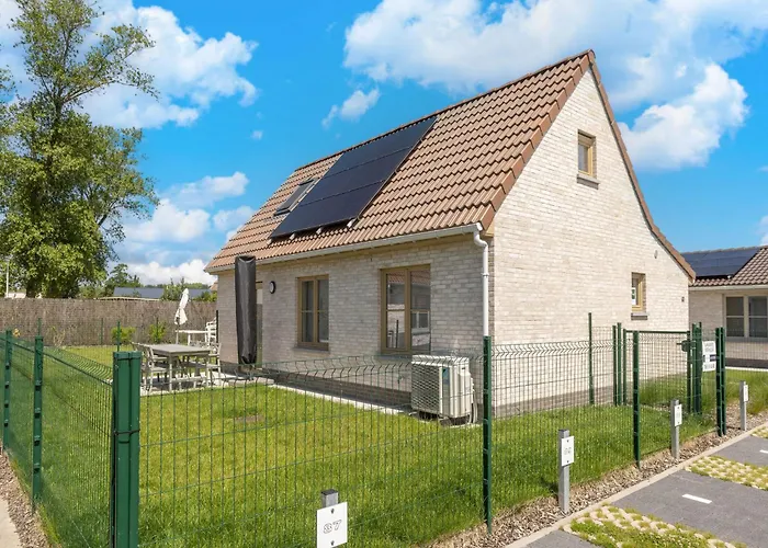 Cozy Holiday Home On The Westhinder Domain